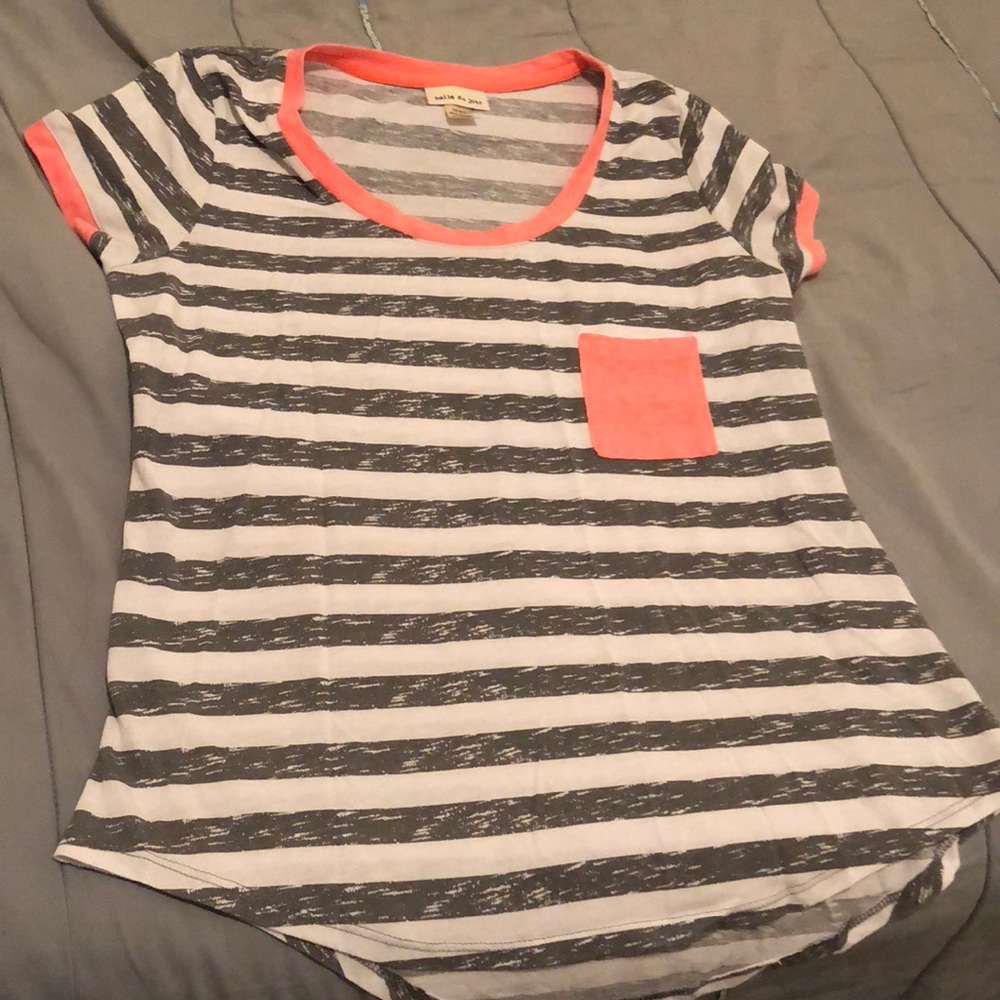 Shor tees